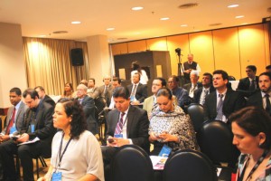  Auditório lotado para as palestras do Foro Internacional Nuevos Desafios.